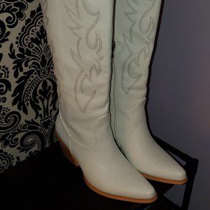 Ladies cowboy boots